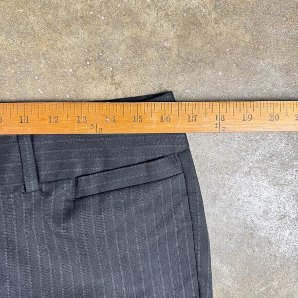 Banana Republic Women’s Pinstripe Flare Trousers Size 10 Gray Wool Blend Pants - Picture 10 of 13